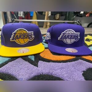 Mitchell & Ness snap backs 

NBA Lakers